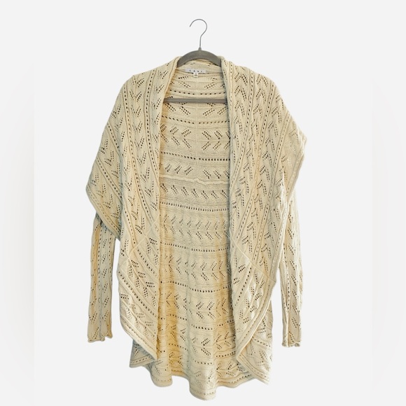 Cabi Women’s Beige Circle Cable Knit Cardigan Sweater. Size L - Picture 2 of 12